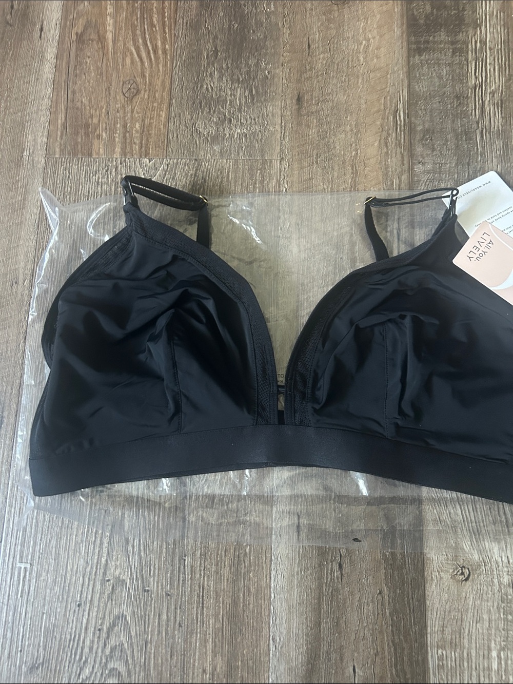 Lively Black Wireless Bralette with Adjustable Straps